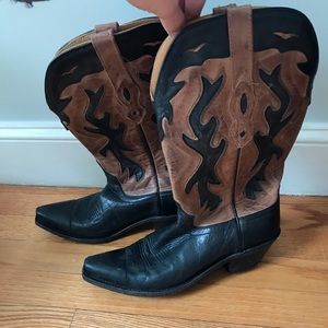 Black and brown detailed cowgirl boots